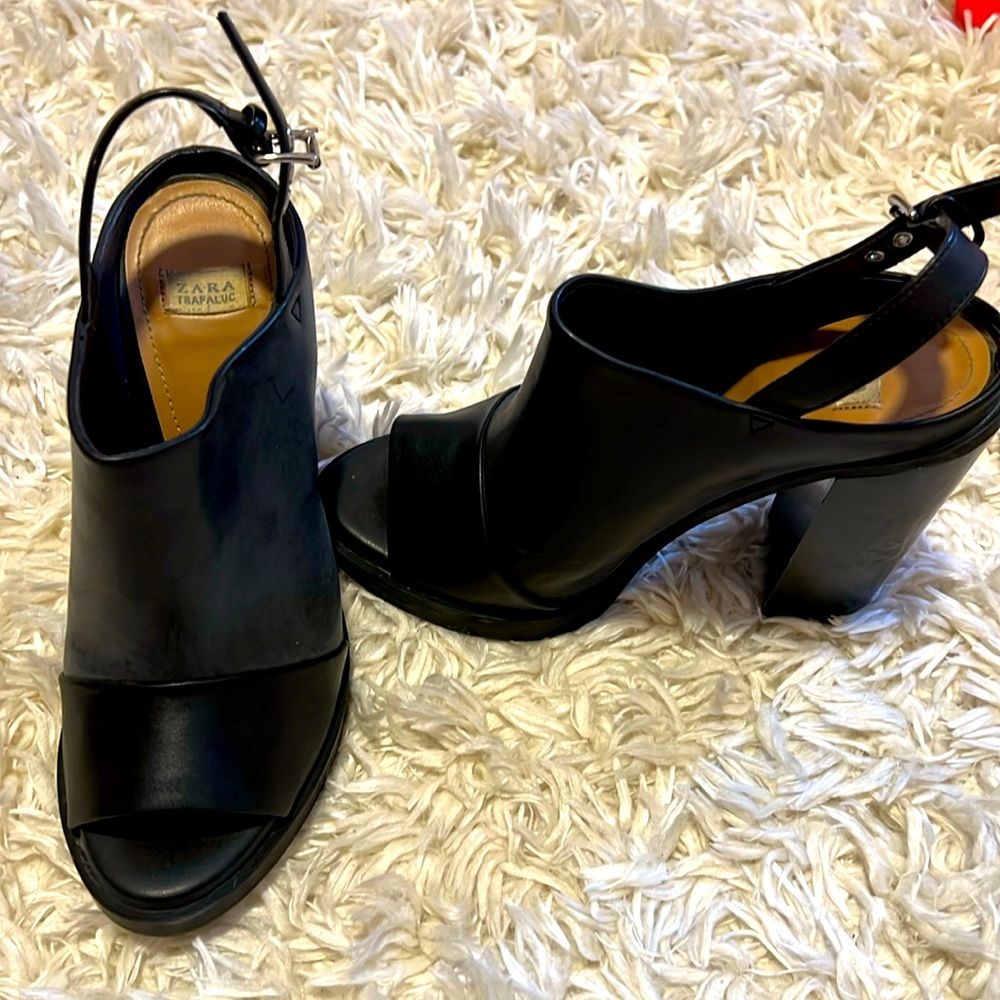 ZARA - Leather block Heels Platforms - Black